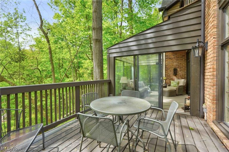 15 Hidden Valley, Rocky River, OH - Photo 4