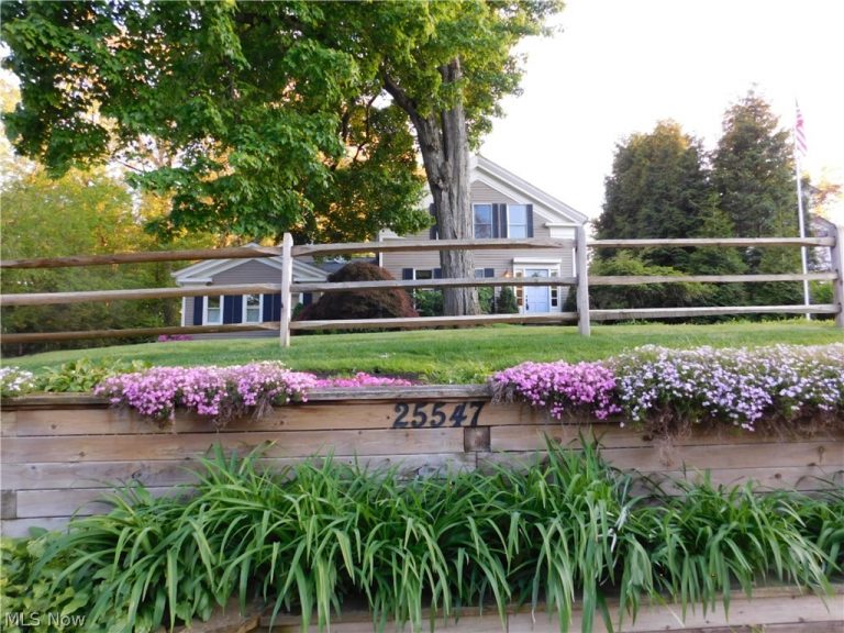 25547 Lake Road, Bay Village, OH - Photo 2