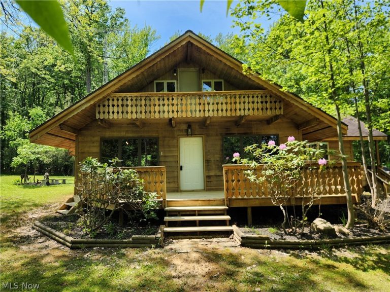 5671 River Road, Geneva, OH, 44041