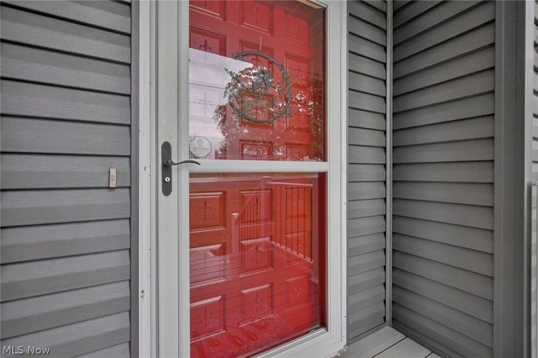 3285 Lakewood Drive, Zanesville, OH - Photo 6