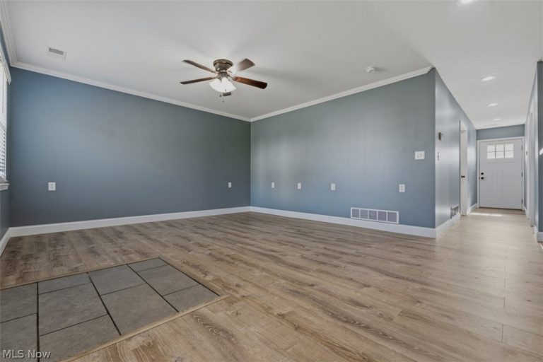 416A Elm Street, Belpre, OH - Photo 6