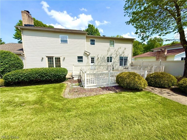 5520 Sharon Drive, Youngstown, OH - Photo 2