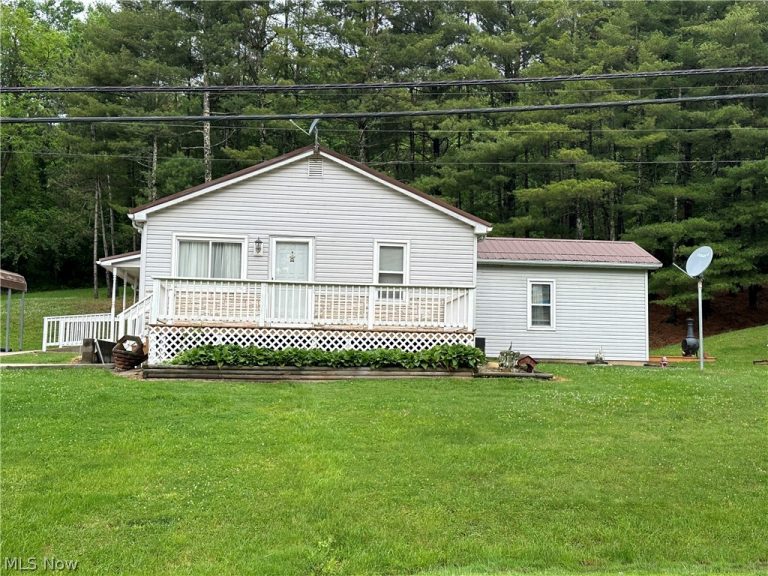 47155 Sarahsville Road, Caldwell, OH - Photo 3