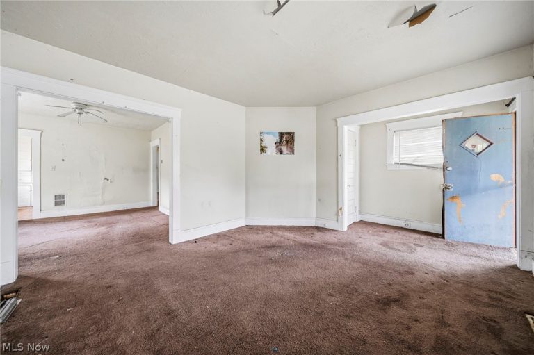 10022 Adams Avenue, Cleveland, OH - Photo 5