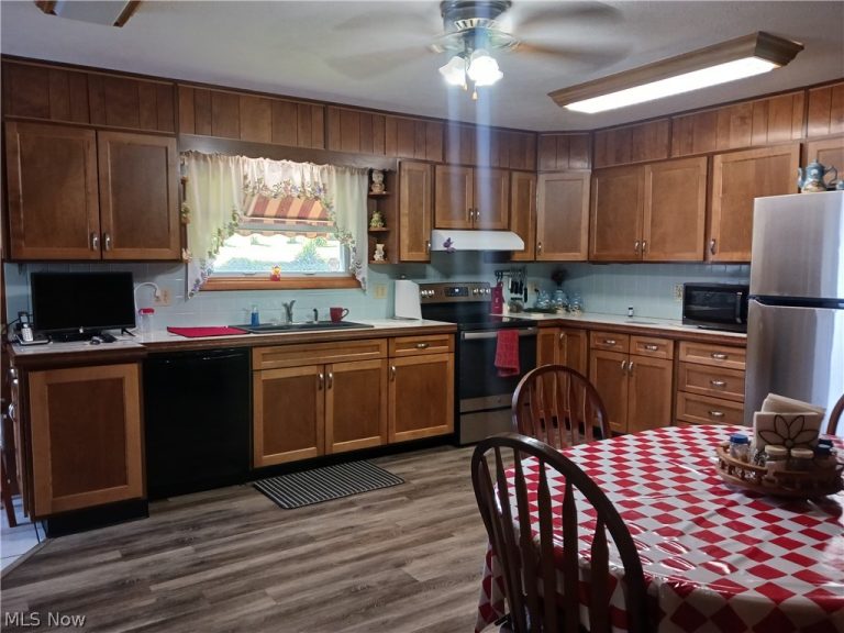183 Deming Road, Fleming, OH - Photo 6