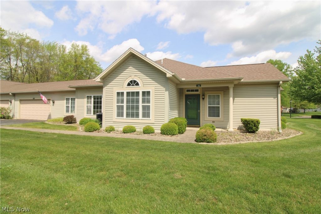 5645 Clingan Road #7B, Struthers, OH