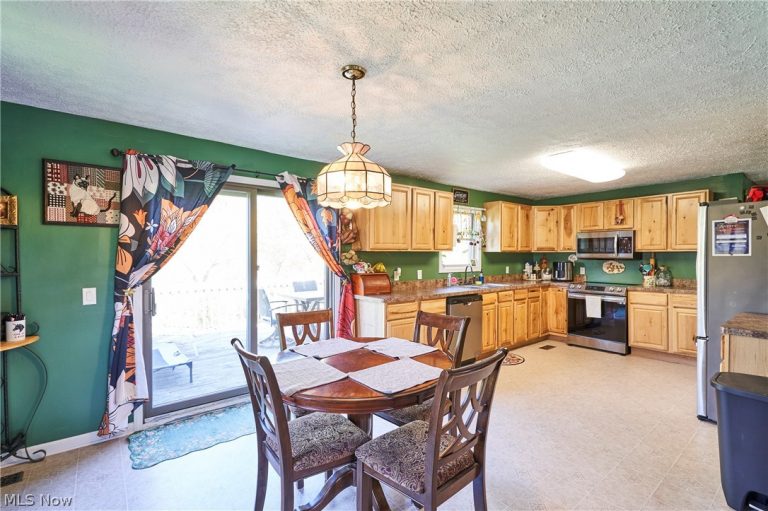 8742 Rohrer Road, Orrville, OH - Photo 6