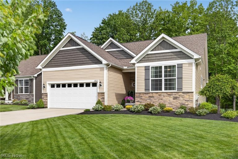 7802 Hunting Lake Drive, Painesville, OH - Photo 3