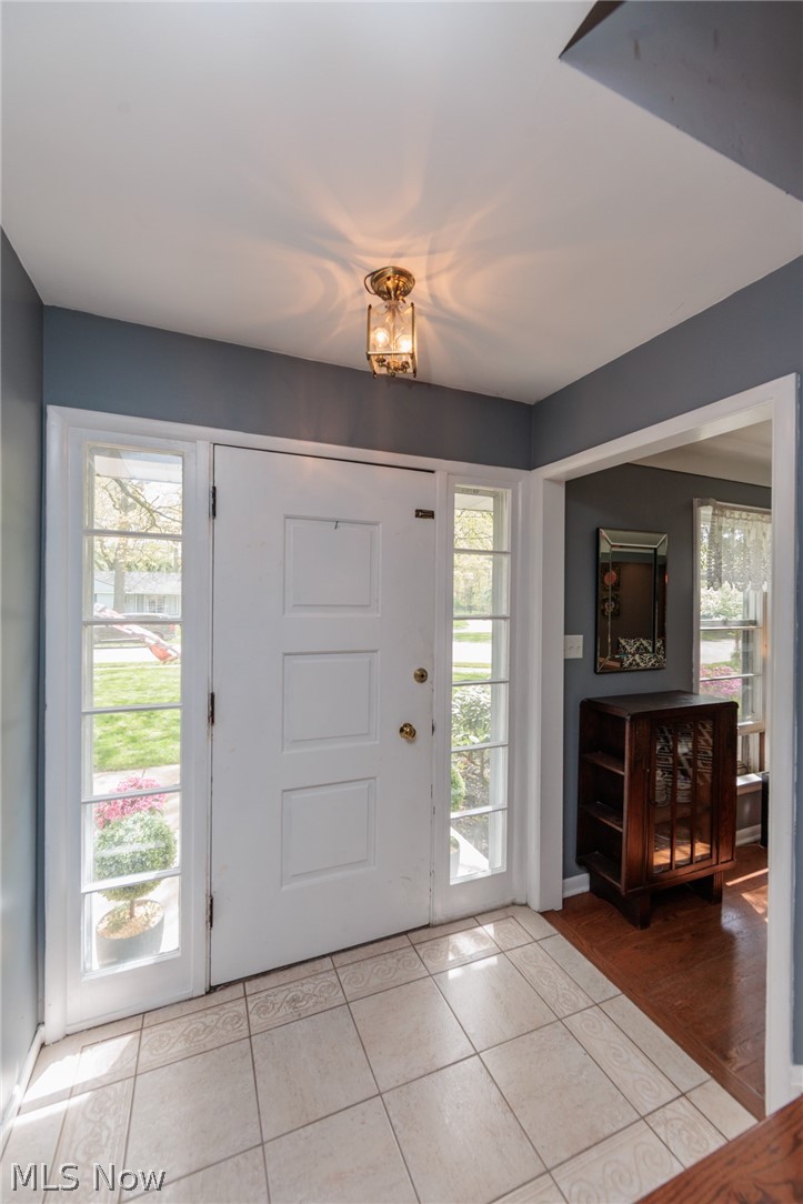 22636 Locust Lane, Rocky River, OH - Photo 2