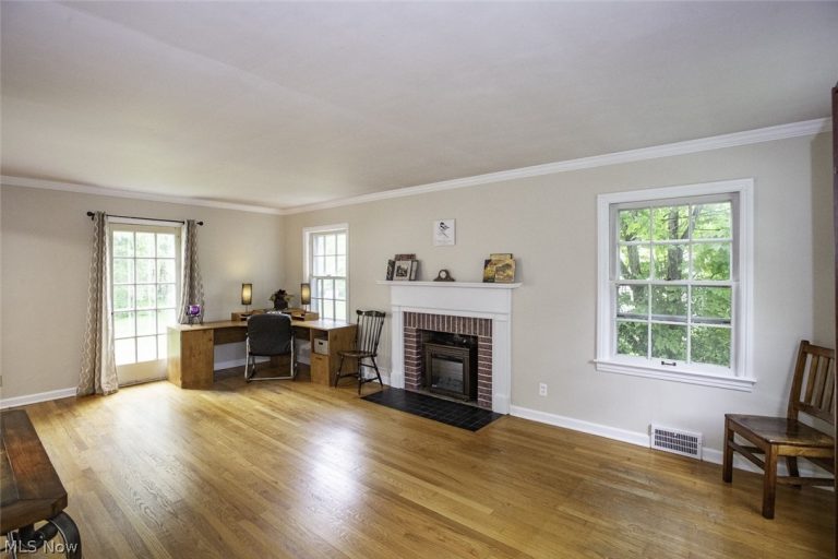 6911 Brookside Road, Independence, OH - Photo 3