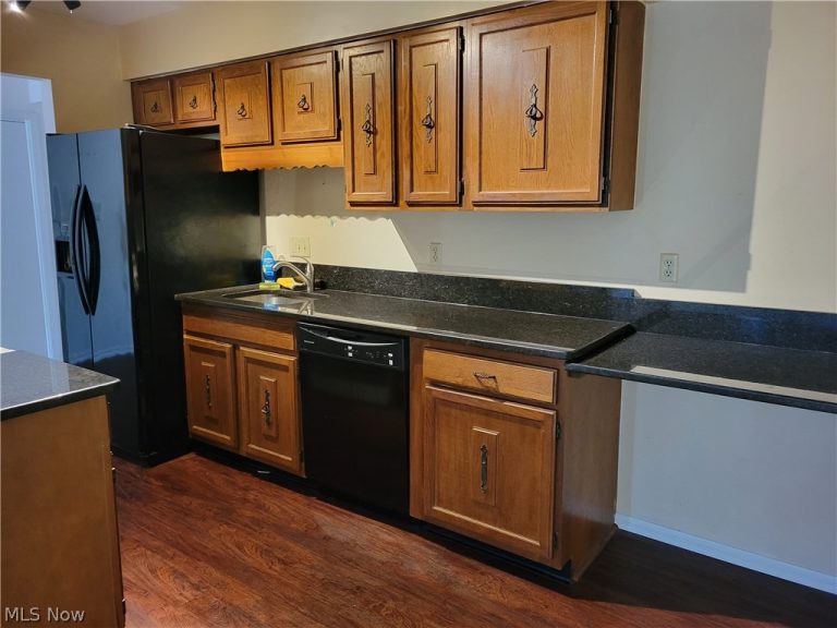 1305 Lake Wilmer Drive #303A, Sandusky, OH - Photo 4