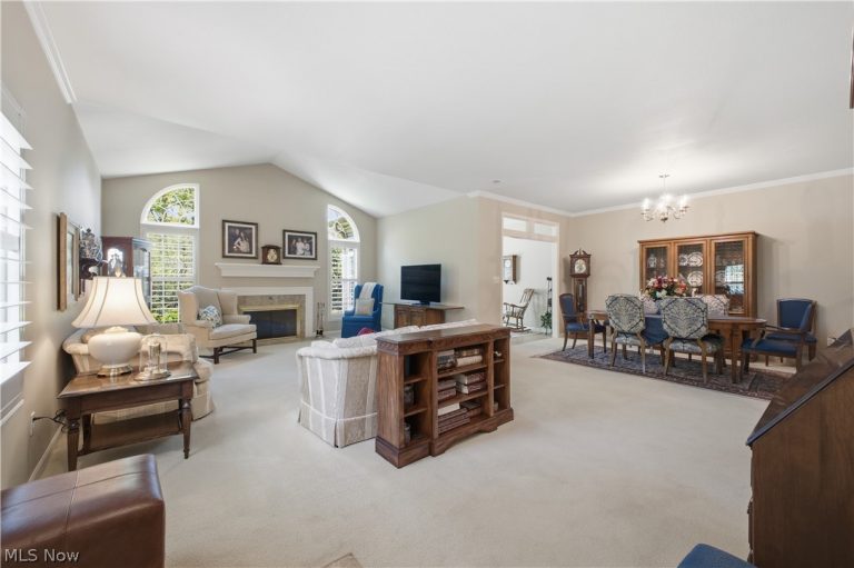 27 D Hunters Woods Drive, Canfield, OH - Photo 8