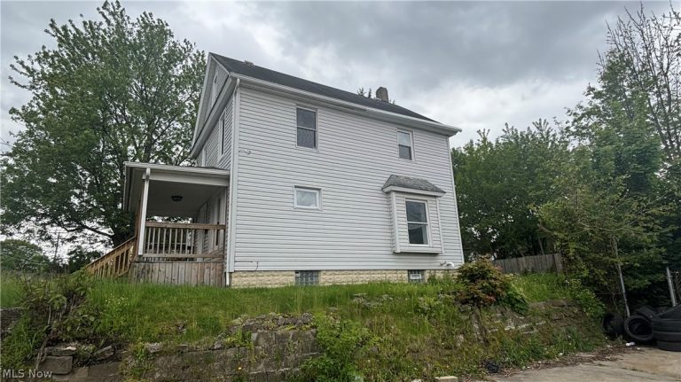 750 Brown Street, Akron, OH - Photo 4