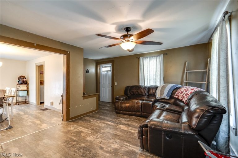 202 Market Street, Shreve, OH - Photo 5