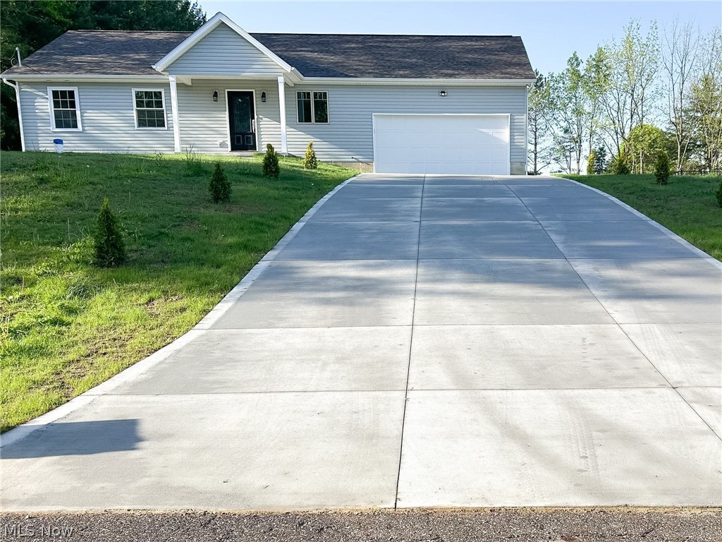 3654 Rolling Ridge Road, Canton, OH