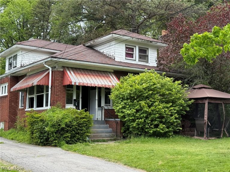 154 Hollywood Avenue, Youngstown, OH - Photo 3
