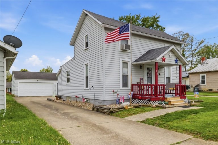 407 Phillips Avenue, Ashland, OH - Photo 2