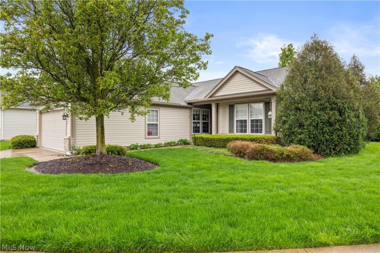 9428 Drury Way, North Ridgeville, OH - Photo 3