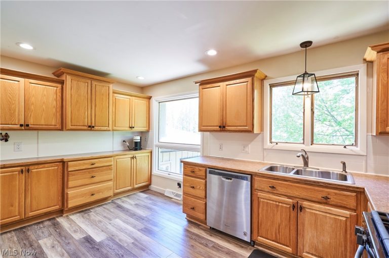 1535 Belle Meade Drive, Copley, OH - Photo 8