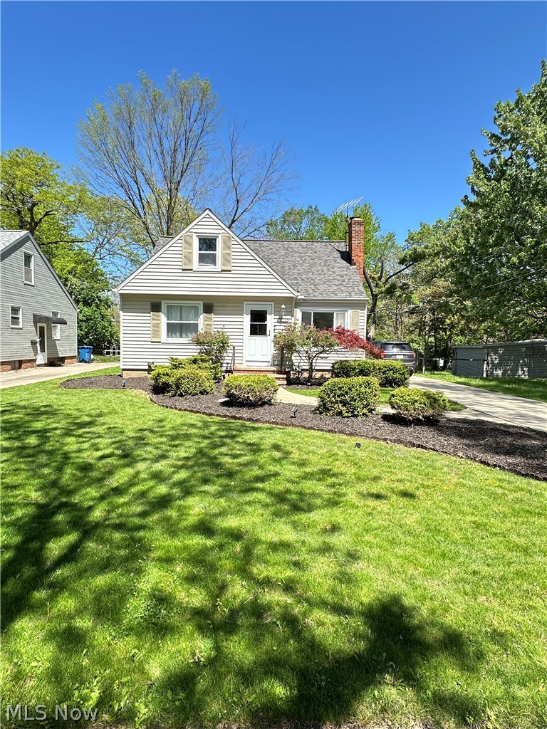 10124 Keswick Drive, Parma Heights, OH - Photo 2