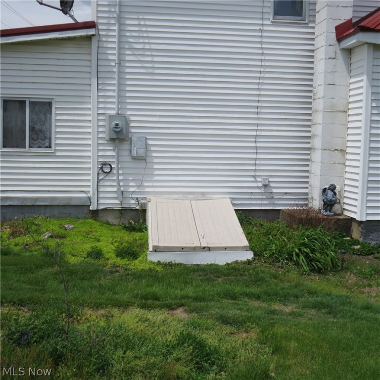 22 Maple Hill Road, Salineville, OH - Photo 3