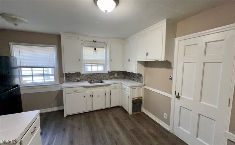 3638 Lindholm Road, Shaker Heights, OH - Photo 3