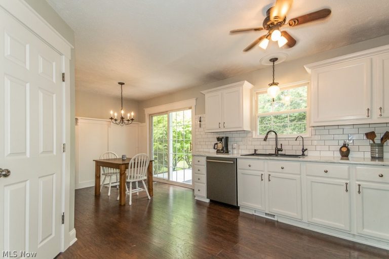 102 Saw Mill Bend, Chardon, OH - Photo 8