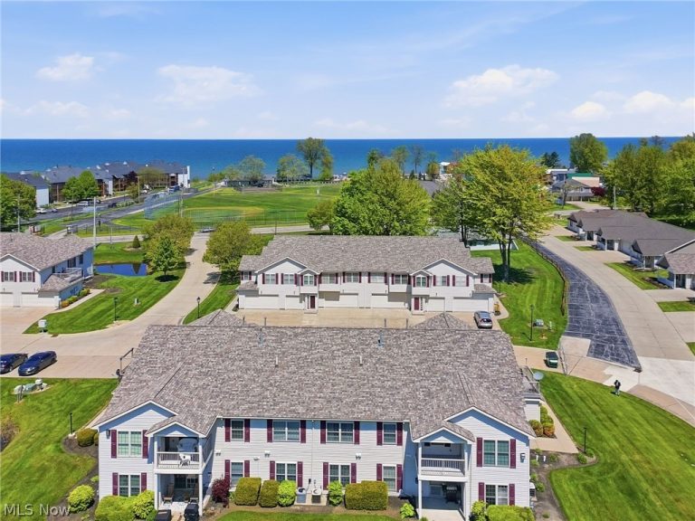 6000 Lake Road #423, Ashtabula, OH - Photo 6