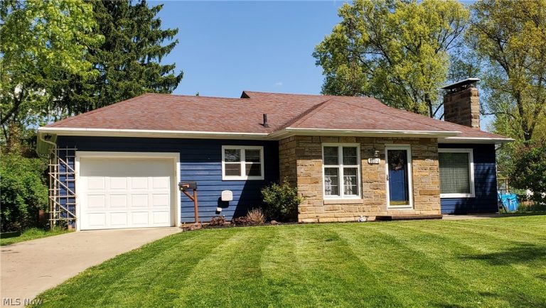 1794 Lilly Lane, Alliance, OH, 44601