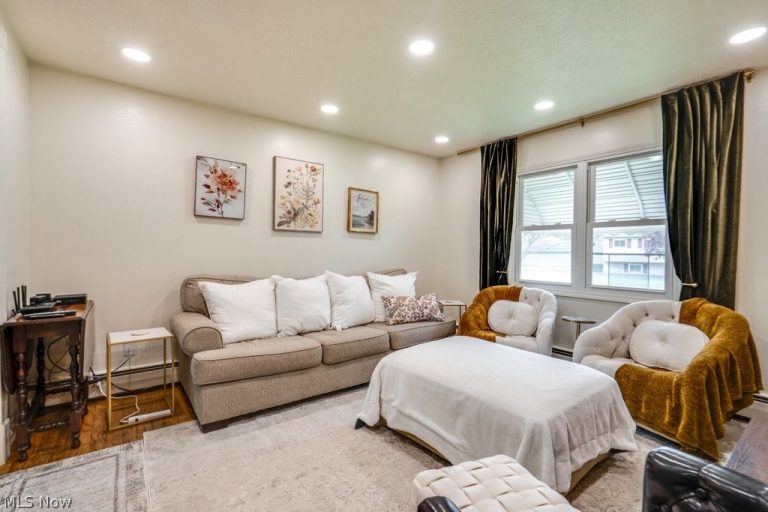 371 Washington Circle, Oberlin, OH - Photo 4