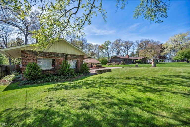 900 Magnolia Avenue, Cuyahoga Falls, OH - Photo 5