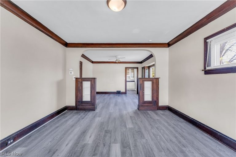 9404 Cardwell Avenue #UP/2, Cleveland, OH - Photo 4