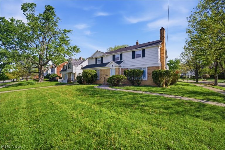 4037 Washington Boulevard, University Heights, OH - Photo 2