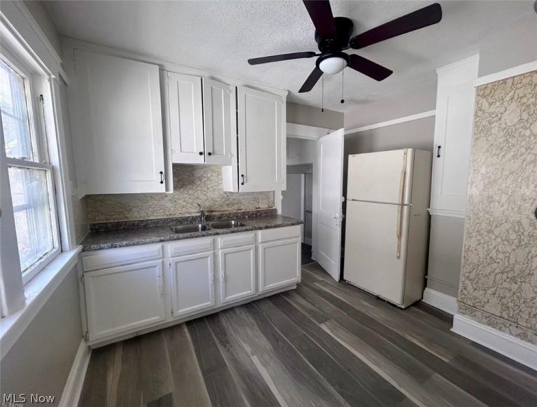 13412 Graham Road #Up, East Cleveland, OH - Photo 5