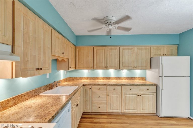 4179 Columbia Road #217, North Olmsted, OH - Photo 8