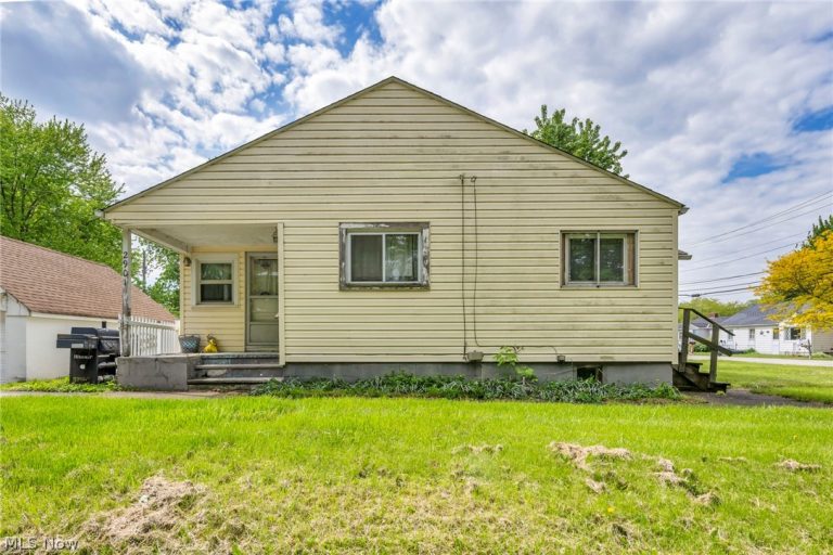 2901 Fulmer Road, Lorain, OH - Photo 2