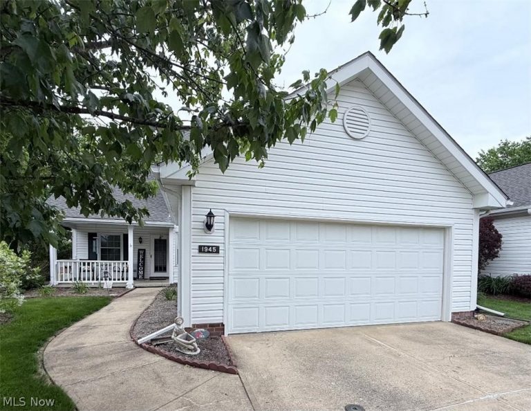 1945 Deerhaven Ln, Broadview Heights, OH, 44147