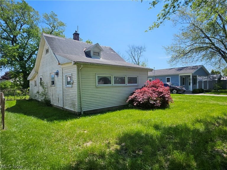 2234 Wilbert Street, Sandusky, OH - Photo 2