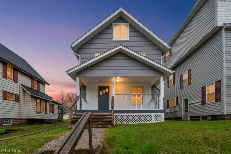 1084 Shannon Avenue, Barberton, OH, 44203