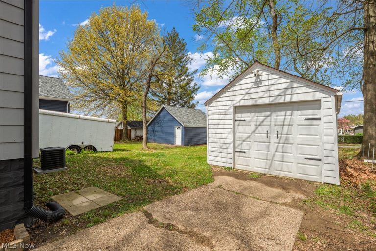 515 Taylor Street, Zanesville, OH - Photo 2