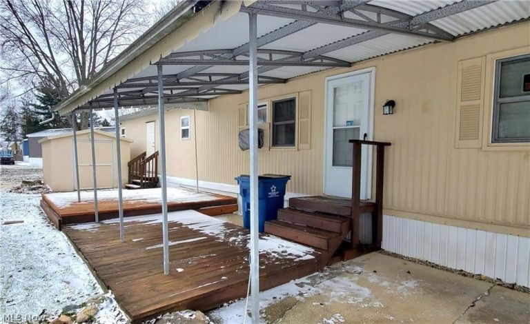 6610 Lear Nagle Rd #224, North Ridgeville, OH - Photo 2