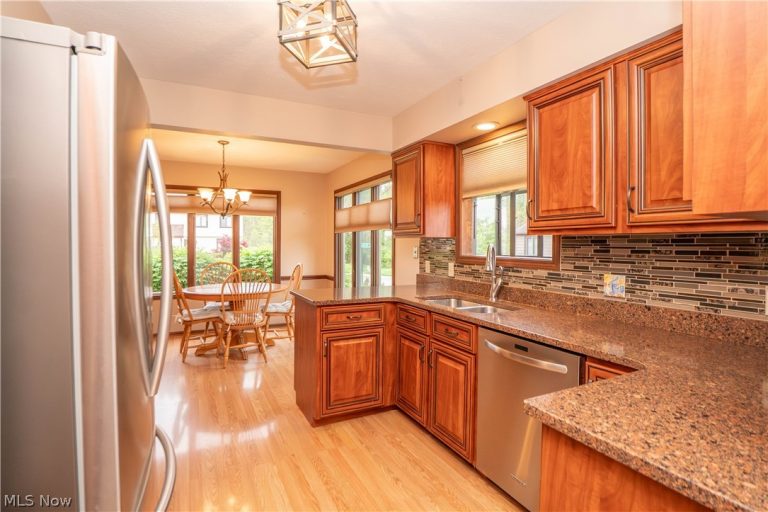 60 Picadilly Court #7A, Kent, OH - Photo 8
