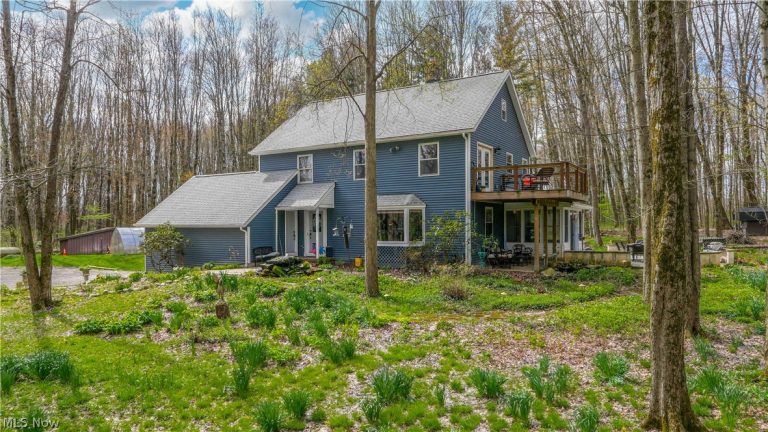 5300 Hayes Road, Ravenna, OH - Photo 2