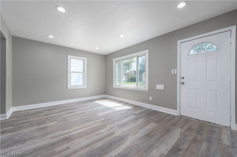 12506 Matherson Avenue, Cleveland, OH - Photo 5