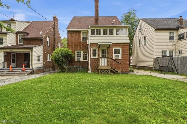 3632 Harvey Road, Cleveland Heights, OH - Photo 4