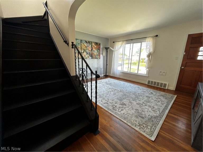 4311 Longwood Avenue, Parma, OH - Photo 3