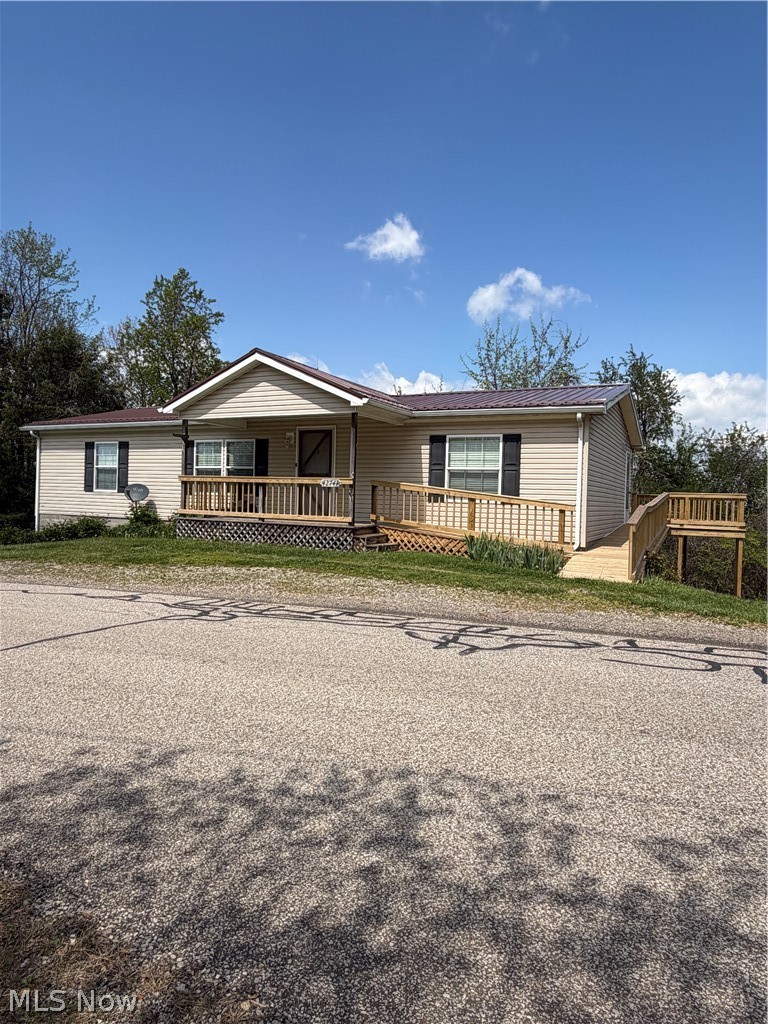 42741 Long Ridge Road, Clarington, OH - Photo 2