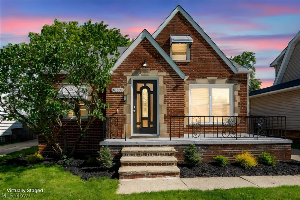 20331 Lake Shore Boulevard, Euclid, OH