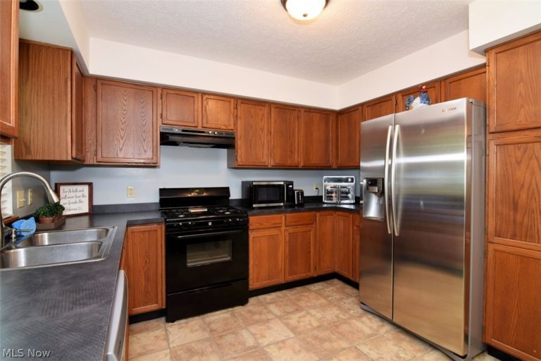 2529 Clearwater Lane #22, Painesville Twp, OH - Photo 3