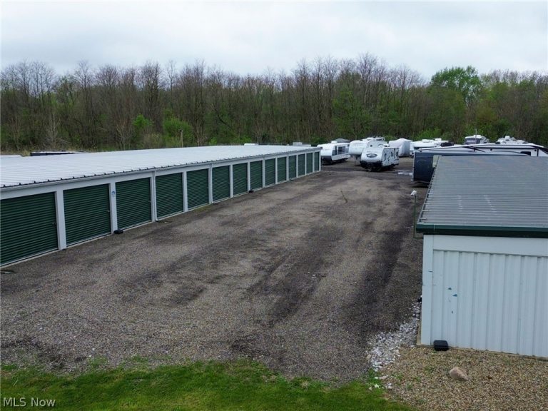 563 Ohio Avenue, Rittman, OH - Photo 2